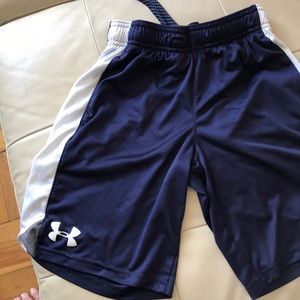 Under Armour boys shorts size youth small
